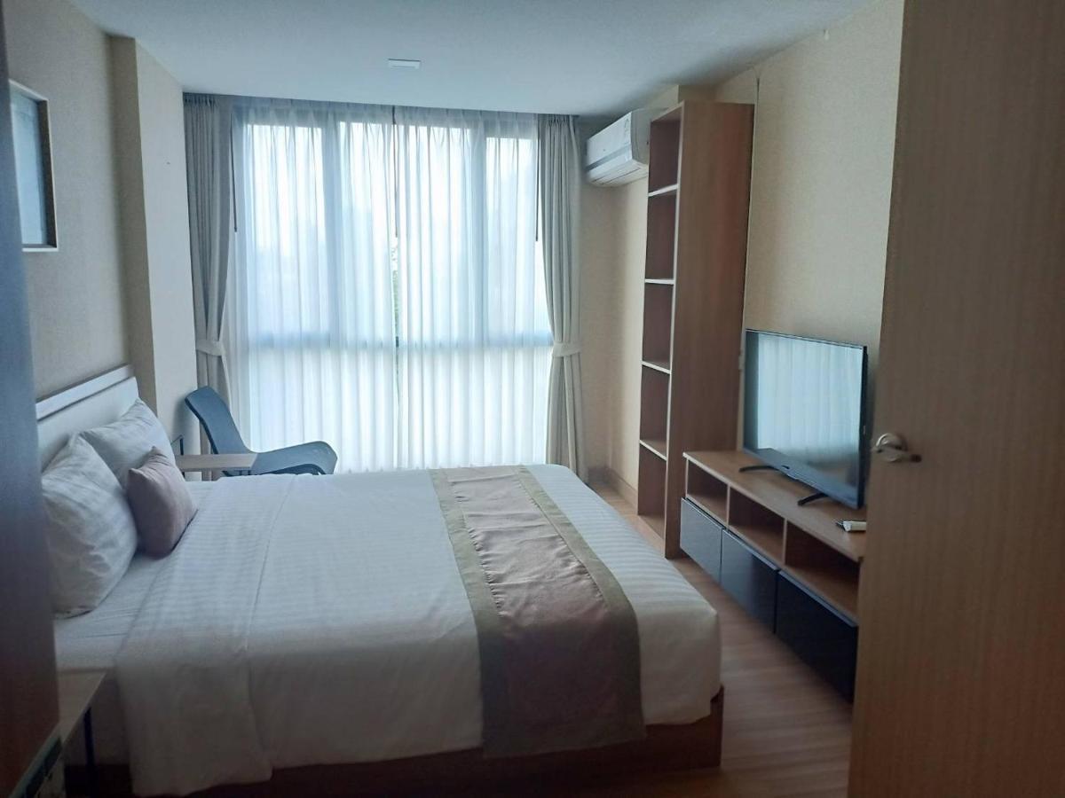 מלון דירות Ramada By Wyndham Ekamai Residences 3*