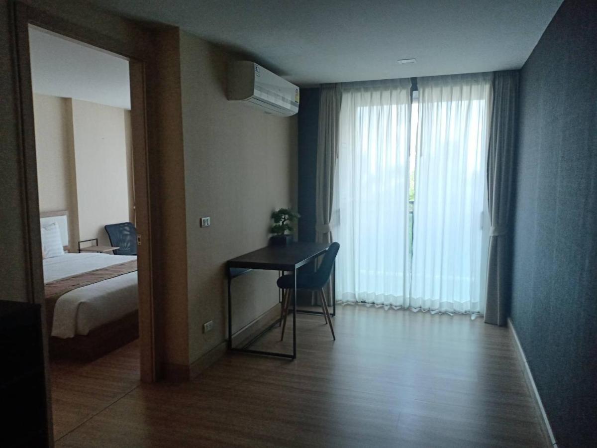 מלון דירות Ramada By Wyndham Ekamai Residences בנגקוק